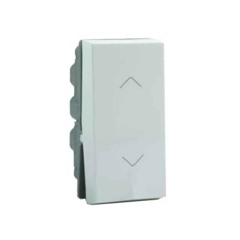 Legrand Lyncus 6A 1 Module 2 Way White Switch, 6772 01